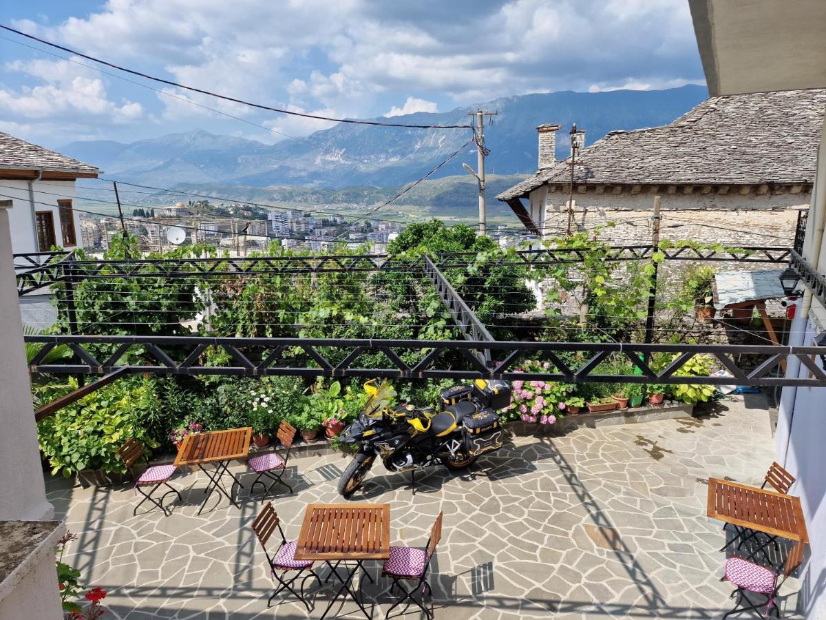 Palorto Traditional Hotel Gjirokastër Eksteriør billede